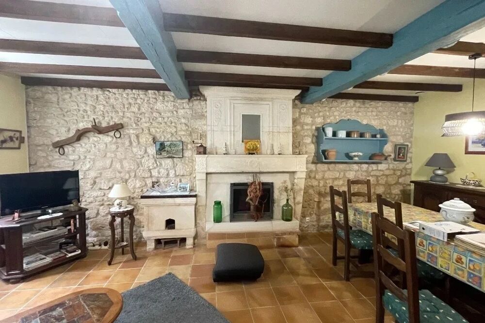 Maison de caractère avec 6 chambres, piscine et bel espace extérieur