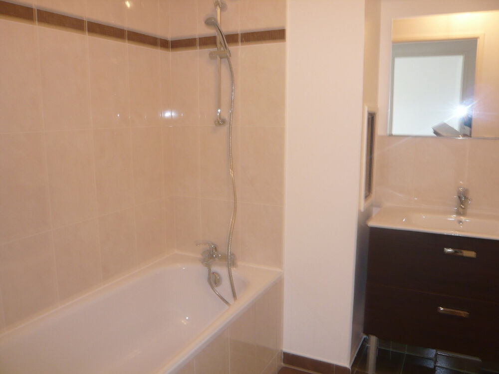 Location Appartement APPARTEMENT CACHAN - 3 pièce(s) - 64.92 m2 MEUBLE Cachan