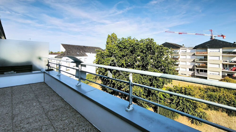 Vente Appartement Appartement  traversant Saint Barthelemy d'Anjou 5 pièce(s) 90 m2 Saint barthelemy d anjou
