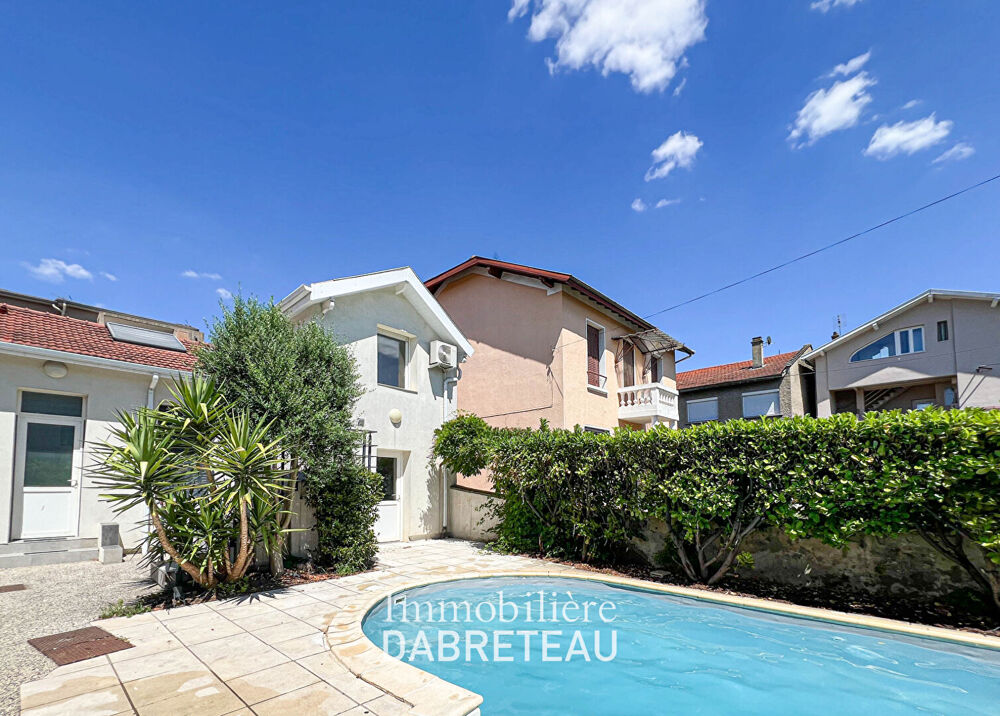 Location Appartement Appartement à louer à Parilly 2 pièces 35.48 m² avec piscine Venissieux