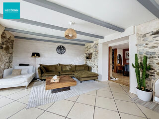 Vente Maison LA BALME DE SILLINGY _ Charmant corps de ferme mitoyen, 6 pièces de 149 m², avec piscine, spacieux jardin, terrasse et place de La balme de sillingy