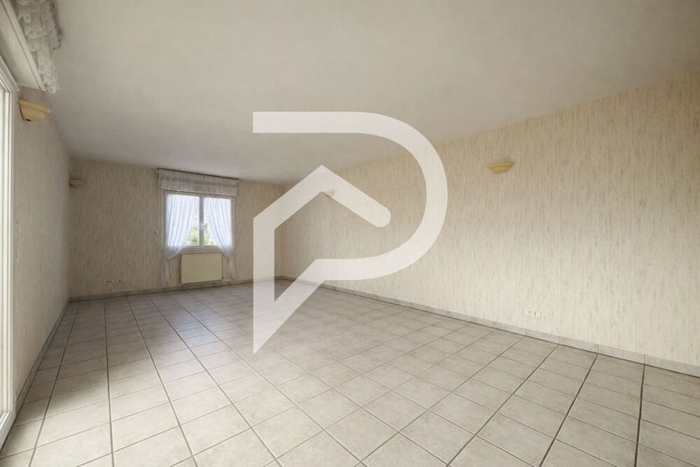 REIMS - A VENDRE - NOUVEAUTE - PLAIN-PIED de type 4 avec jardin et dépendance