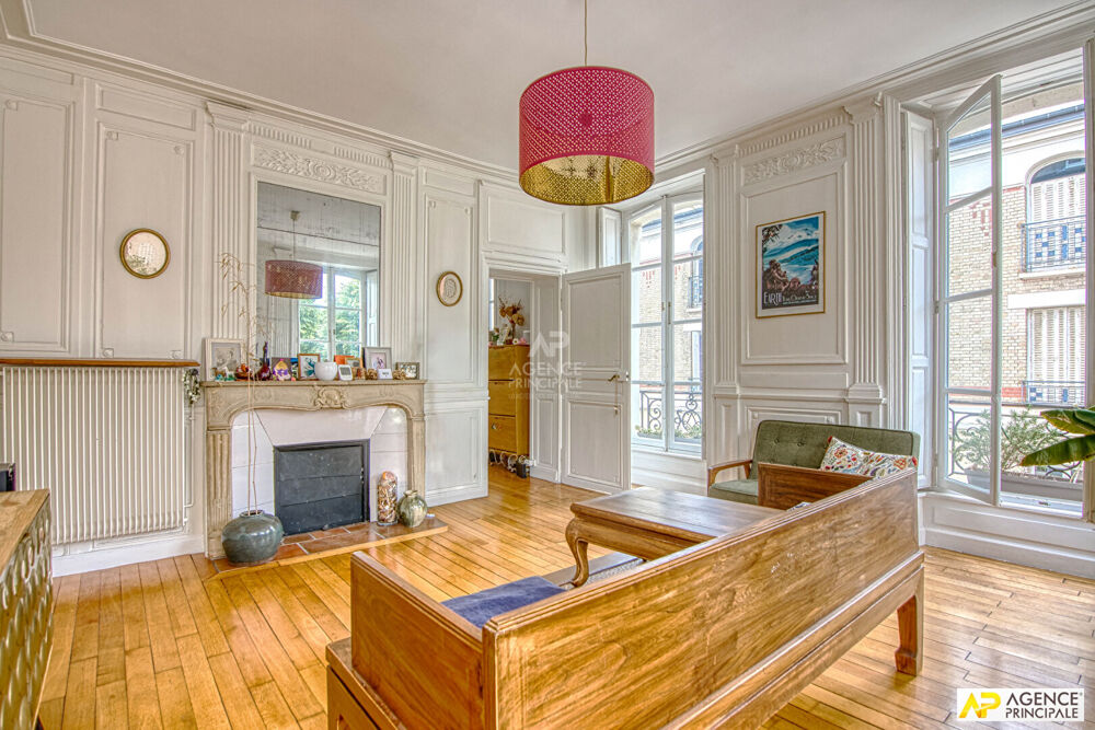 Vente Appartement Versailles St-Louis Appartement 7 pièces 112.7 m² carrez situé au 1er étage Versailles