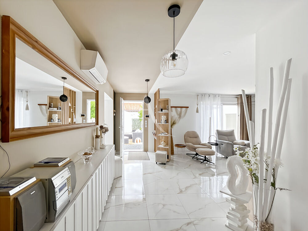 Vente Maison Propriété rénovée de Type 6 proche bourg et forêt Saint jean de monts