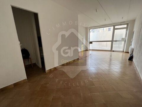 Vaunage Caveirac local professionnel de 25m2 avec coin sanitaire 397 30820 Caveirac