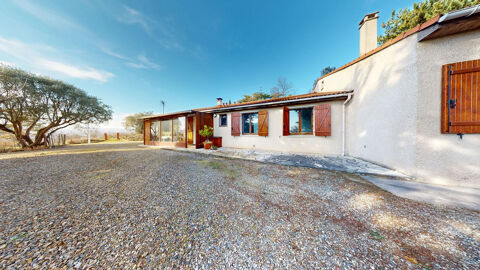   Villa avec vue exceptionnelle sur les Pyr�n�es  Terrain de 3 820 m� Maison - 5 pi�ce(s) - 104 m�