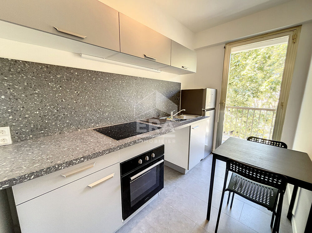 Location Appartement A LOUER-  F1 BIS ENTRE MER ET HIPPODROME A CAGNES-SUR-MER Cagnes sur mer