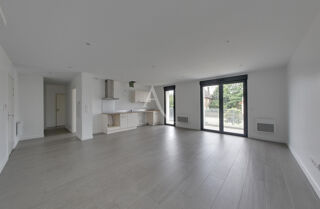  Appartement à louer 3 pièces 72 m²