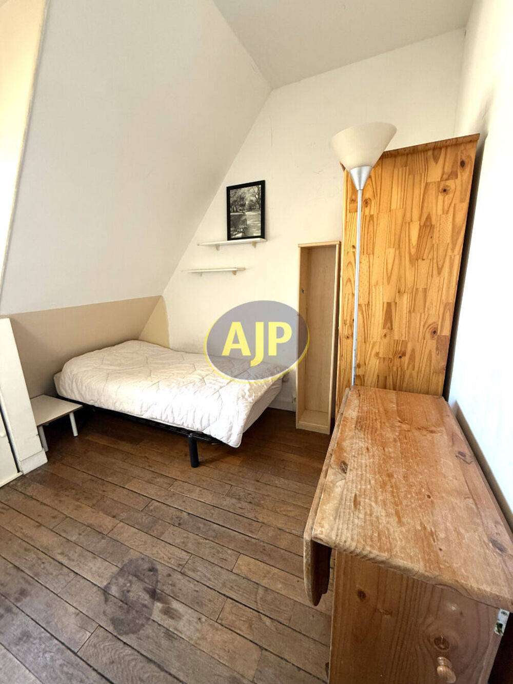 Vente Appartement Paris 15ème Métro DUPLEIX , Chambre aménagée. Paris 15