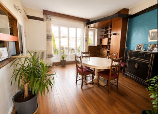  Immeuble à vendre 9 pièces 230 m²