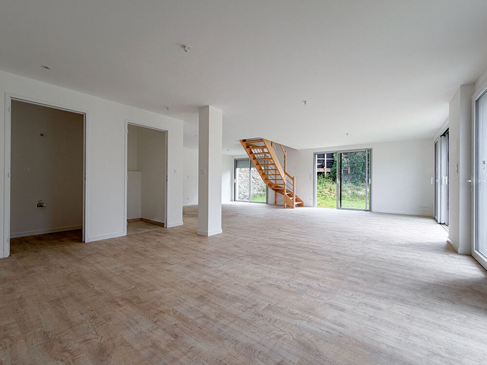 Vente Maison LES PONTS-DE-CÉ - Maison contemporaine neuve de 148 m² avec 5 chambres, jardin et parking ! Les ponts de ce