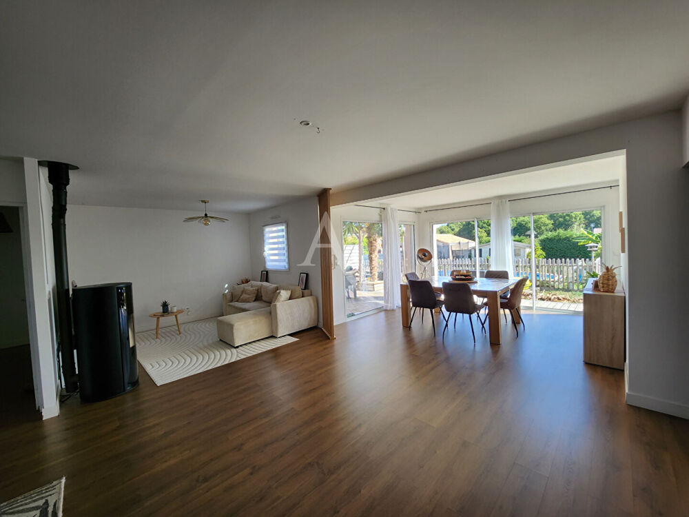 Maison 4 Chambres FROSSAY BOURG