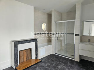  Maison à louer 7 pièces 161 m²