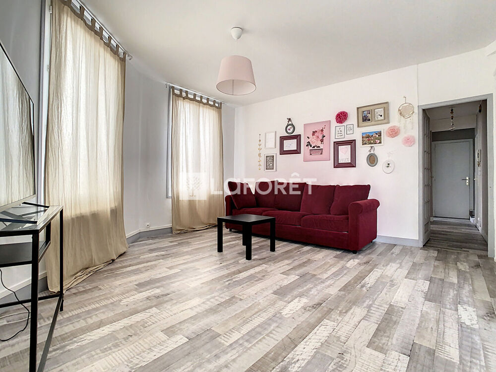 Location Appartement CHARMANT APPARTEMENT F3 MEUBLÉ ET SPACIEUX Elbeuf