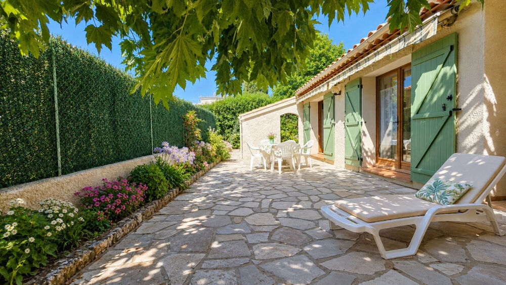 Vente Maison RARE À LA VENTE  SECTEUR RECHERCHÉ MAISON 3 CHAMBRES Carqueiranne