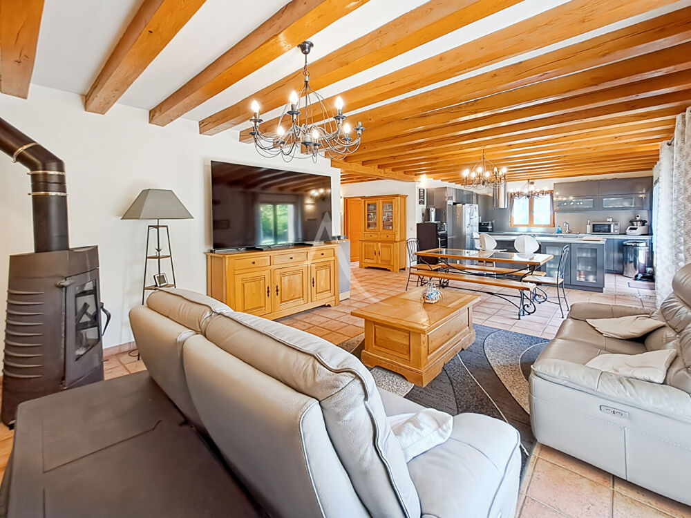 Vente Maison Maison de Caractère sur un Magnifique Terrain Arboré de plus de 4 000 m² Saint germain les arpajon