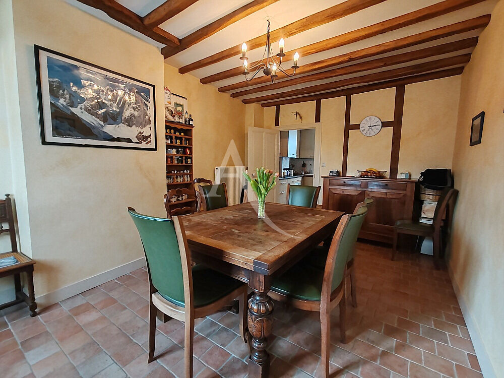 Maison de caractère 12 pièces 279 m2 Cande sur Beuvron.