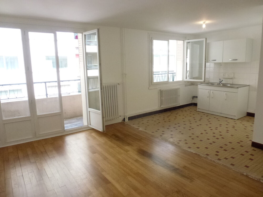 Location Appartement T2 louer à Gratte-Ciel avec balcon Villeurbanne
