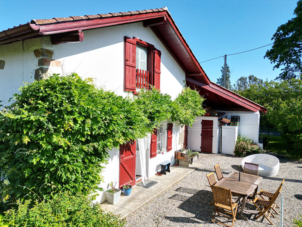 à vendre  Maison Larressore (64480)