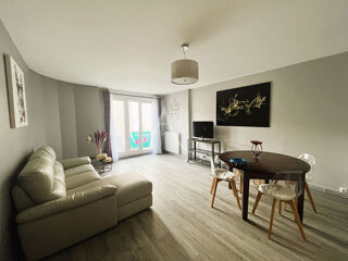  Appartement à louer 2 pièces 61 m²
