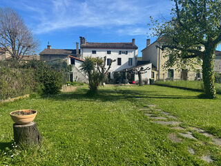  Villa � vendre 15 + pi�ces 310 m�