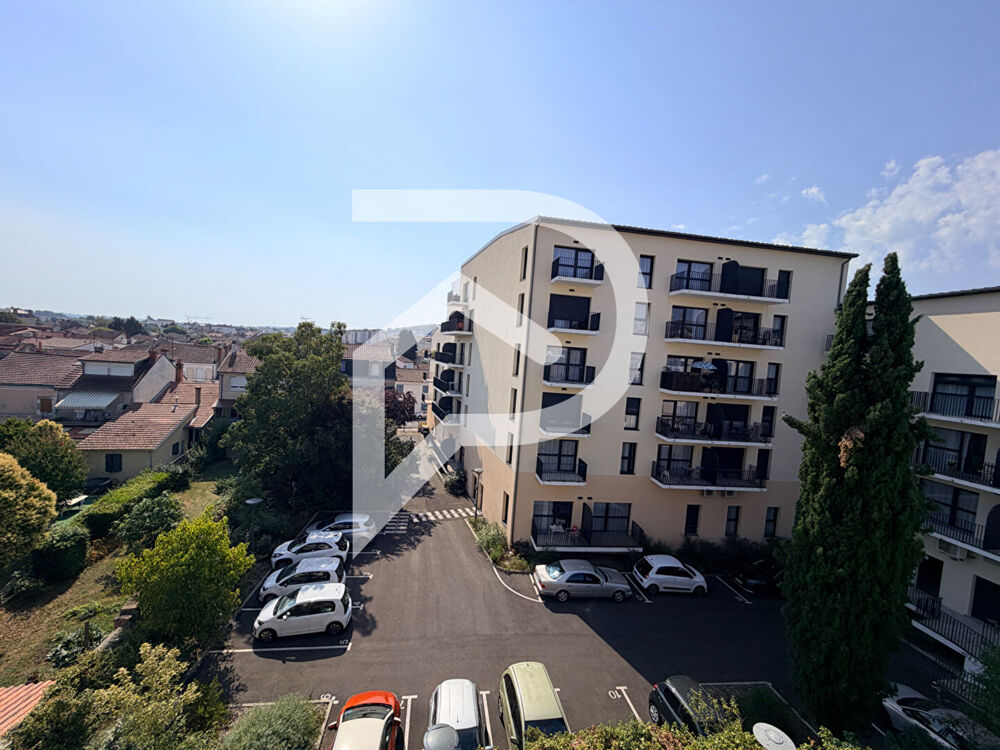 Appartement T3 avec parking privatif à PÉRIGUEUX