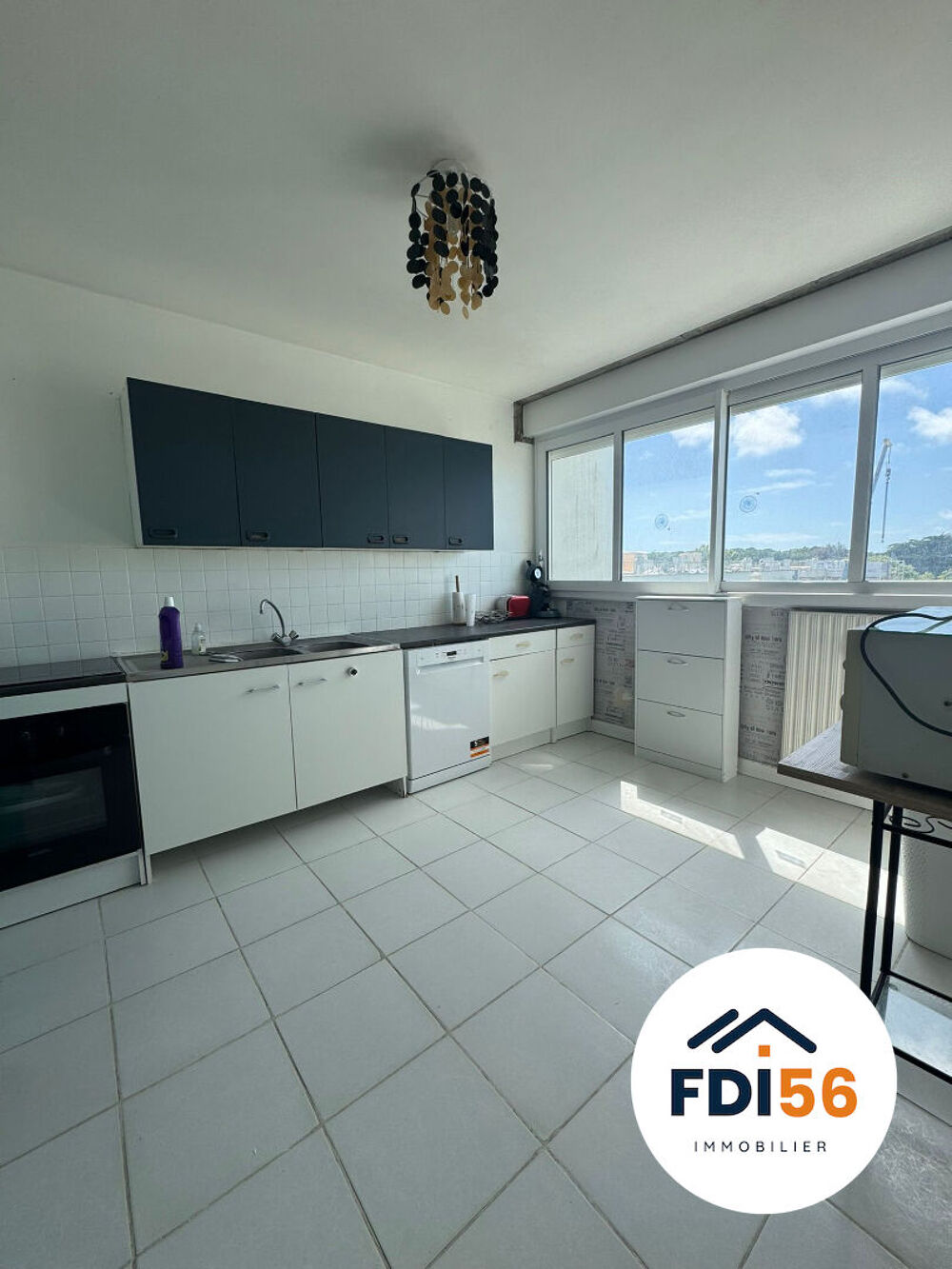 Vente Appartement A VENDRE LORIENT - APPARTEMENT 2 PIECES 51 m2 - ASCENSEUR - STATIONNEMENT Lorient