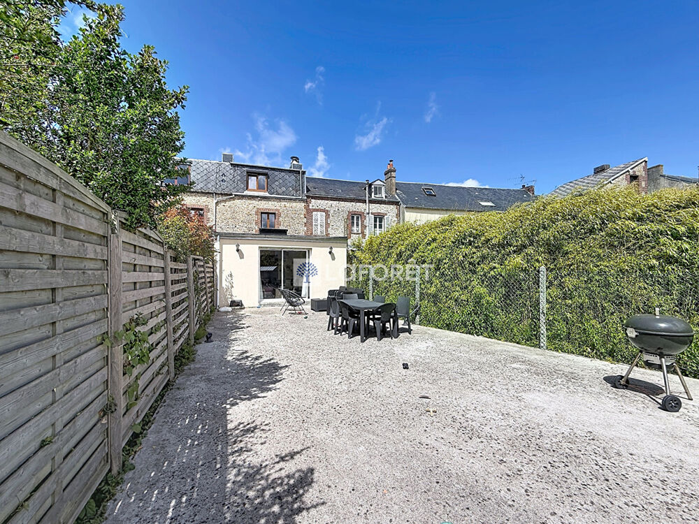 Vente Maison Maison de ville de 85 m² avec jardin. Fecamp