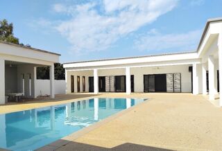  Maison � vendre 5 pi�ces 230 m� Ngaparou