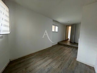  Appartement à louer 3 pièces 48 m²