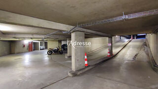  Parking / Garage � vendre  Paris
