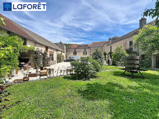  Maison à vendre 15 + pièces 562 m²
