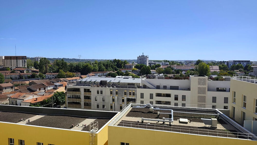 T4 lumineux avec grand balcon ? Bordeaux Belcier proche tram