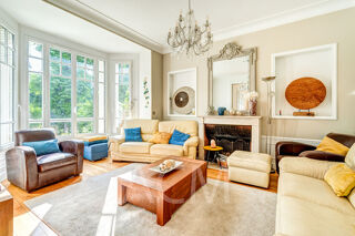  Maison à vendre 8 pièces 230 m²