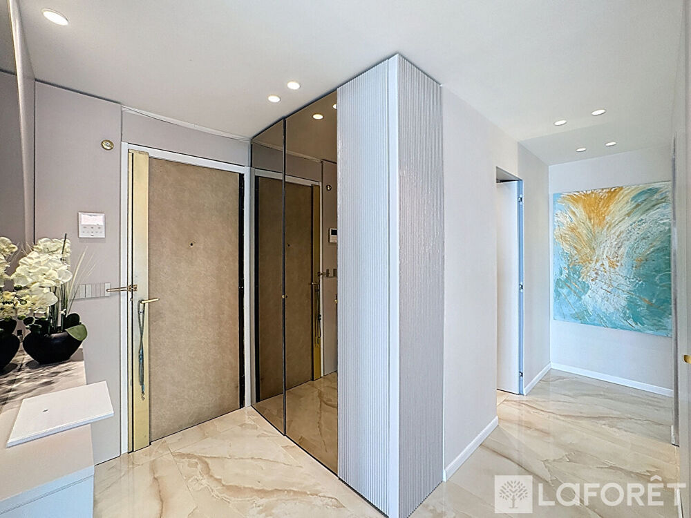 à vendre  Appartement Roquebrune-Cap-Martin (06190)