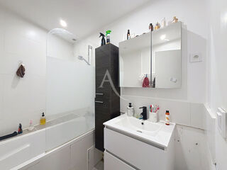  Immeuble � vendre 203 m�