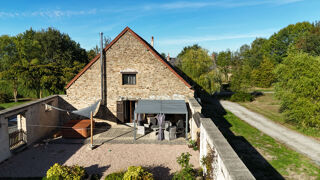 Vente Maison INDRE - Superbe grange rénovée, vaste espace de vie ouvert, jardins et jacuzzi. Vijon