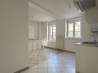  Appartement à louer 2 pièces 51 m²