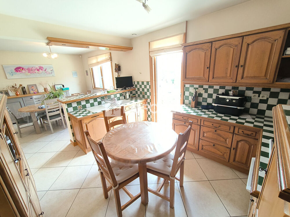 Vente Maison Maison Vert 7 pièces 170 m² Vert