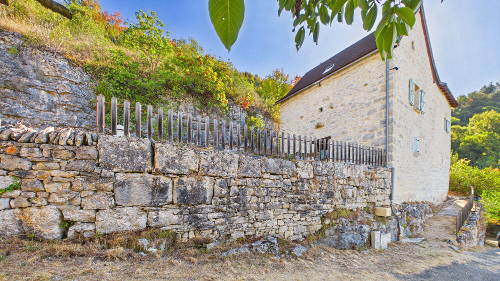 Vente Maison Maison perchée au bout d une impasse ! Montbrun