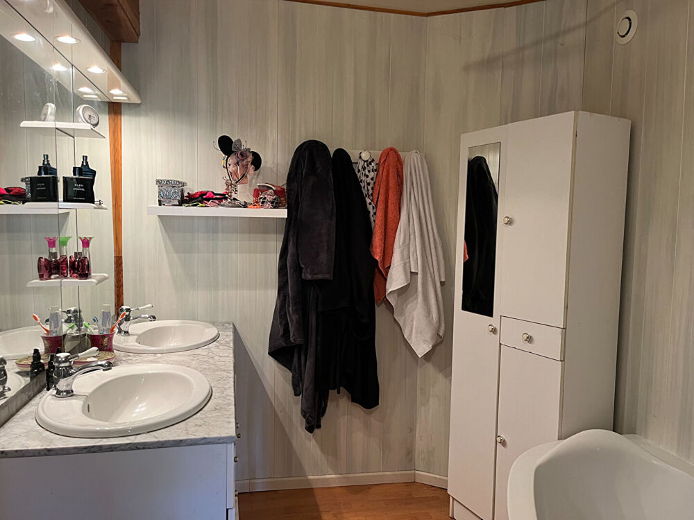 Vente Maison 15 minutes de Figeac, maison en pierre avec possibilités de gîtes indépendants Saint felix