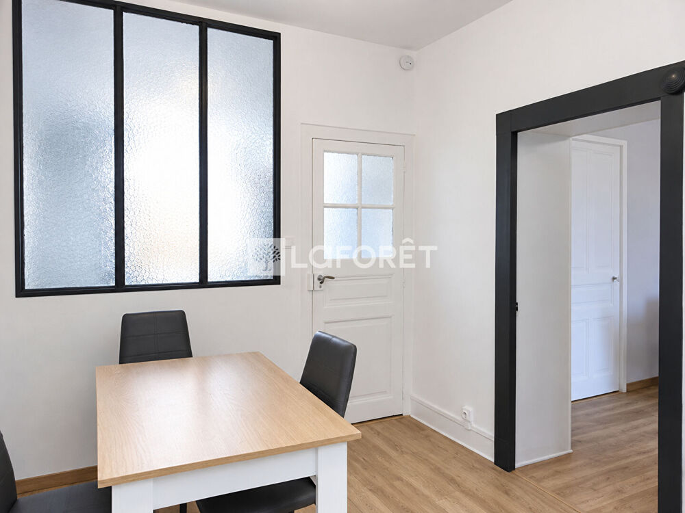 Location Appartement Bel Appt T4 dans immeuble ancien, avec terrasse et parking Bourg en bresse