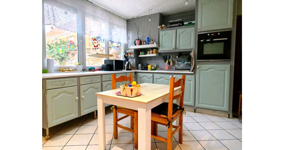 Maison Sin Le Noble