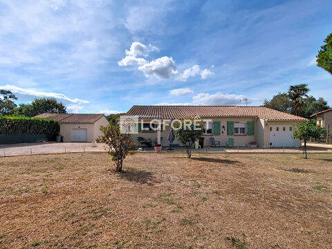   Maison de plain-pied T5 avec grand terrain constructible ? Vacquiers Maison - 4 pièce(s) - 98 m²