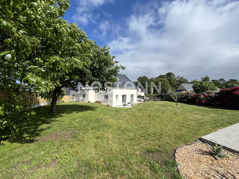 Maison 8 pièces 158 m² · à Monterblanc · 158 m² · 499 900 €