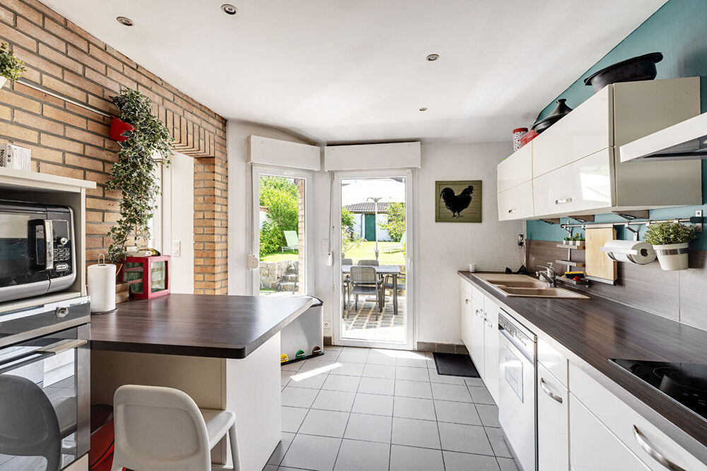 Croix, maison bourgeoise 230 m², 6 chambres, jardin, garage