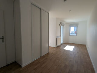  Appartement à louer 1 pièce 25 m²