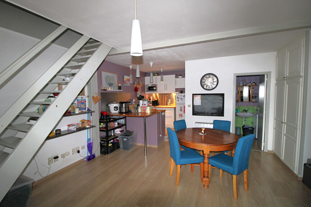 Vente Appartement Appartement Besanon 3 pice(s) 37.51 m2 (69,28 m2 sol) + cave + garage Besancon