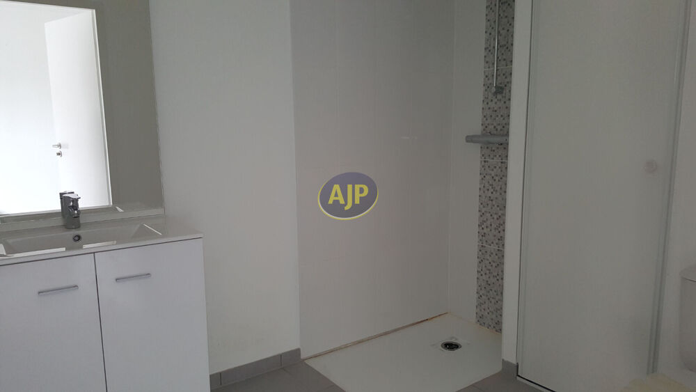 Location Appartement Nantes 1 pièce(s) 29.85 m2 Bd Pierre de Coubertin Nantes