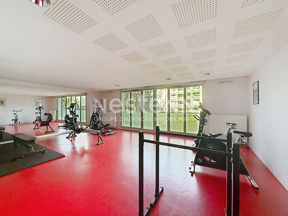 Vente Appartement Studio avec Bail commercial Fort Centre  - 69500 BRON Bron